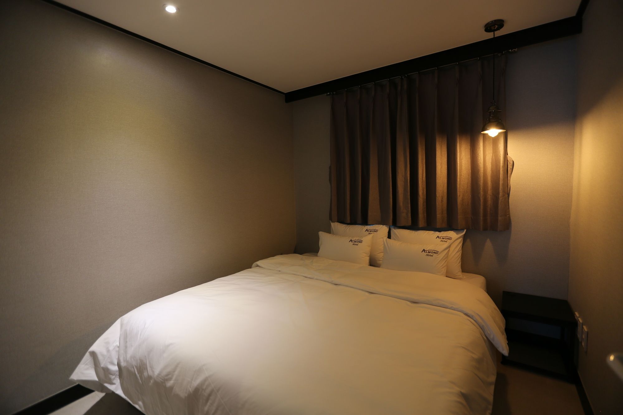 Almond Hotel Gupo Station Пусан Экстерьер фото
